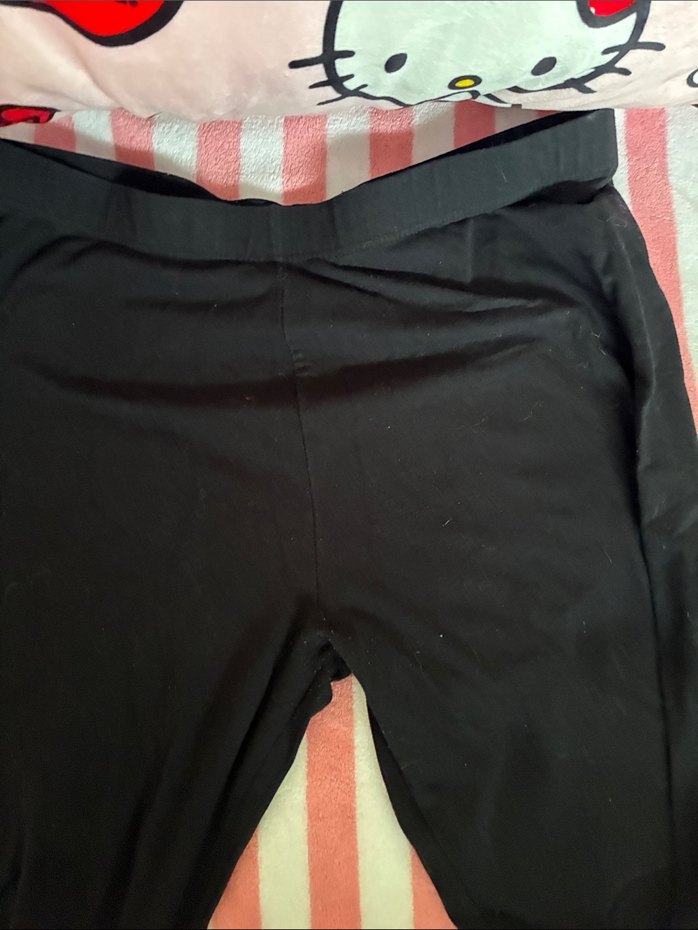 Plain black leggings size XL